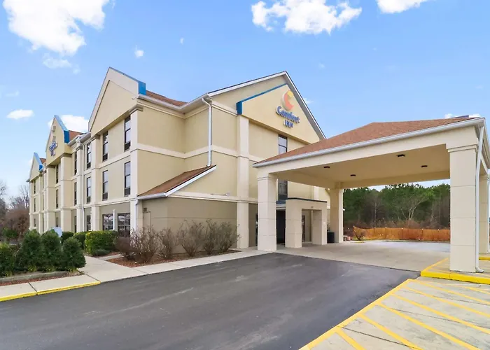 Comfort Inn Dunn Near I-95