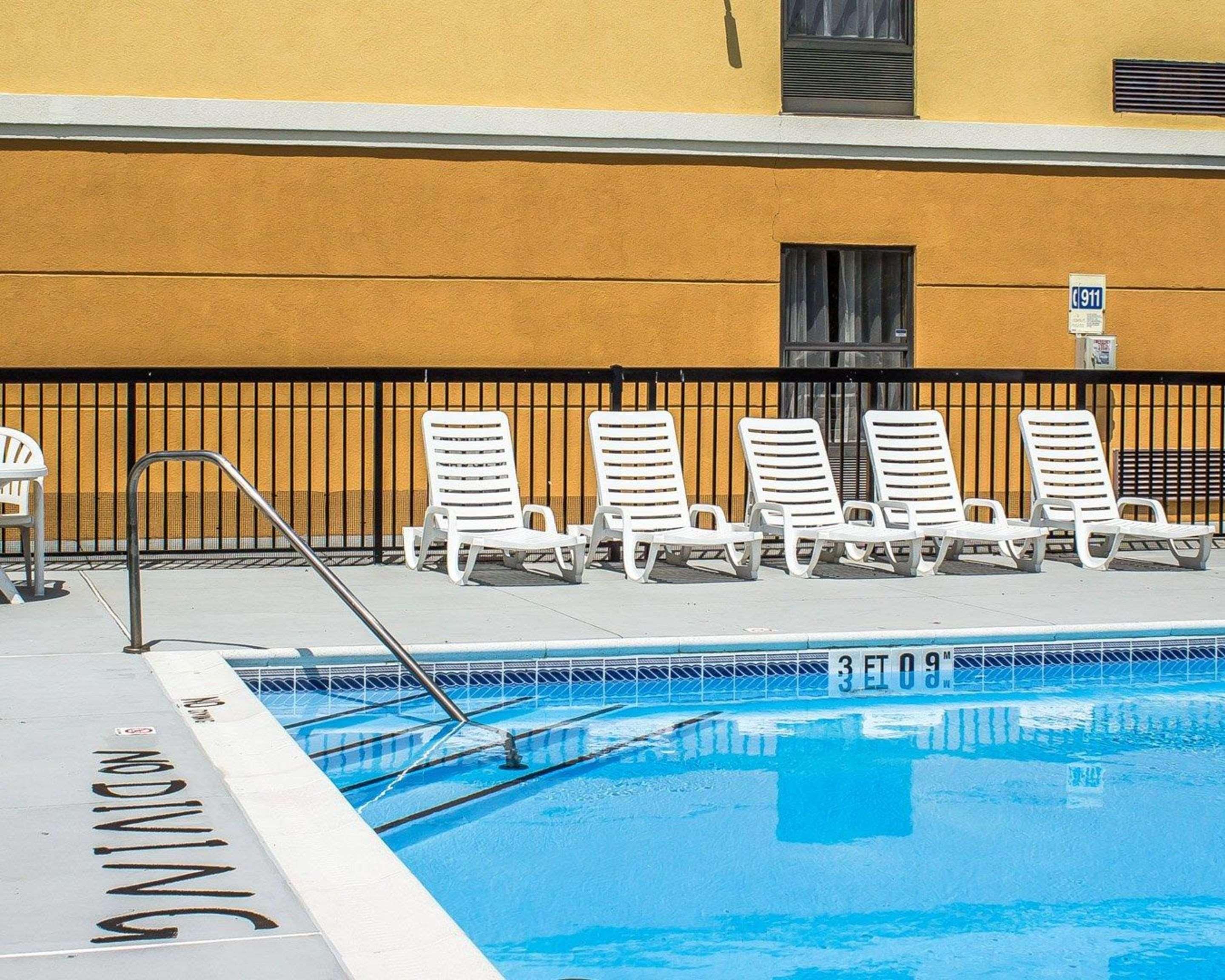 Comfort Near I-95 Inn 2*