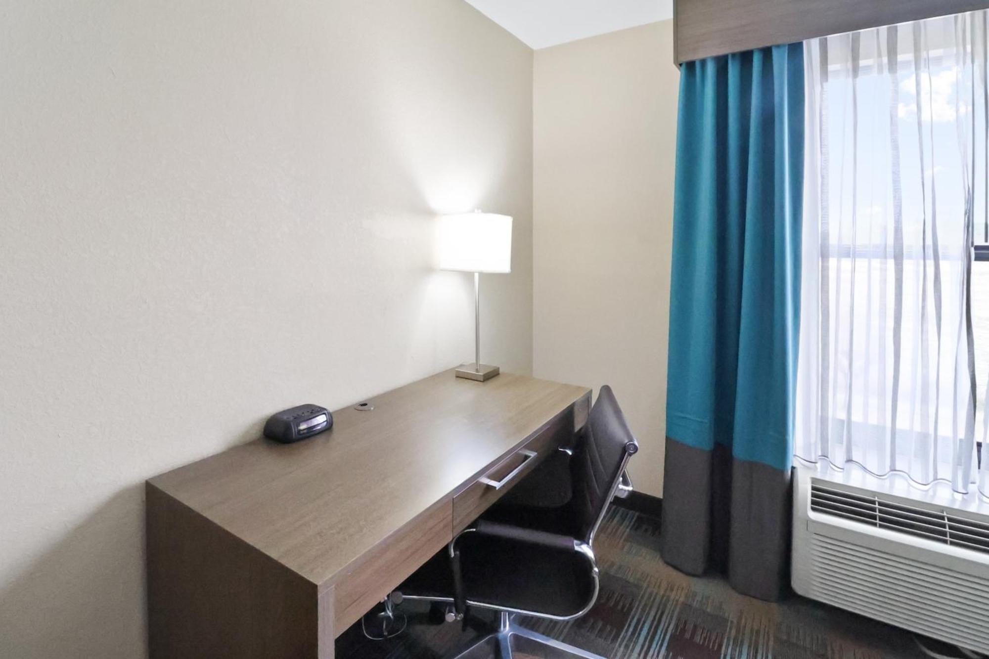 Inn Comfort Near I-95